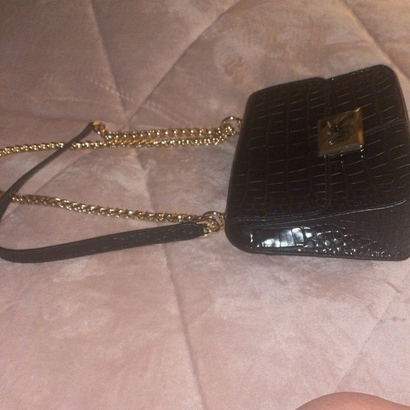 Black Kors Shoulder Bag - Picture 3 of 7